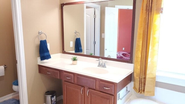 Building Photo - 12027 Grace Hall Dr