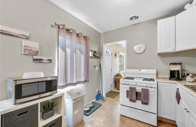 Building Photo - 710 Marin Rd