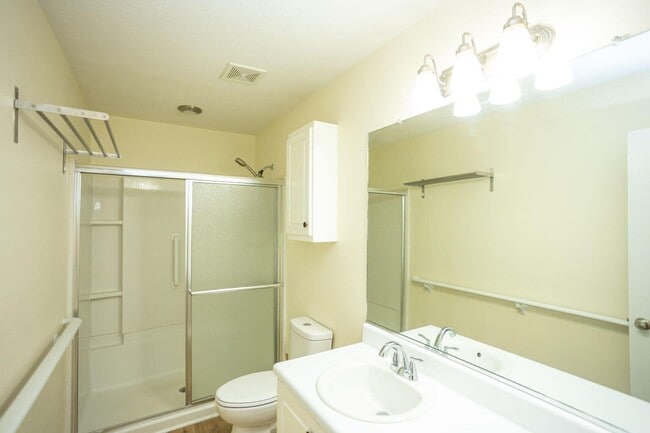 Building Photo - 6053 Sanibel Dr