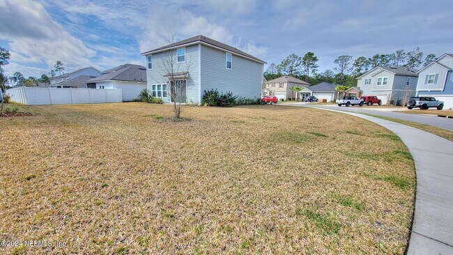 Building Photo - 2028 Hawkeye Pl