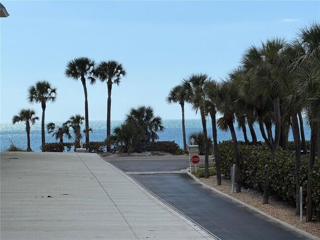 Building Photo - 3806 Gulf of Mexico Dr