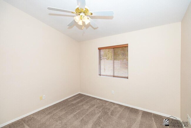 Building Photo - 9674 E 38th Pl