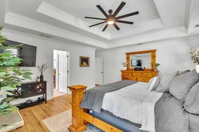 Building Photo - Gorgeously Updated 4 Bed/3.5 Bath in Tranquilla Hall - Buckhead