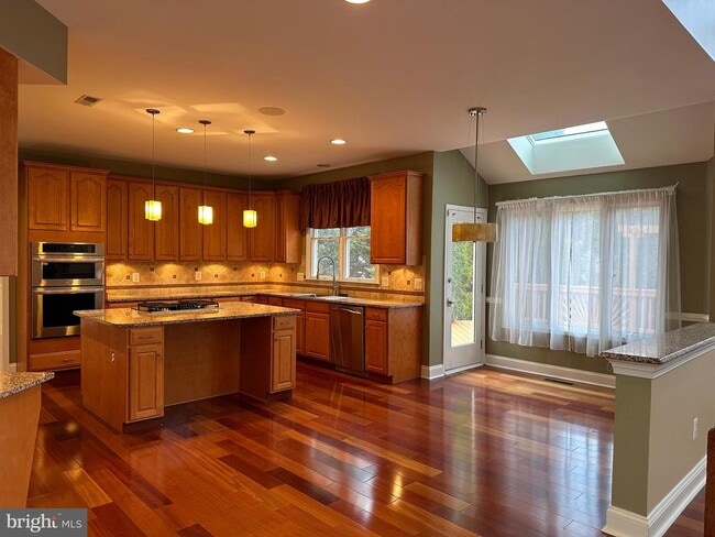 Building Photo - 3215 Spring Rain Ct