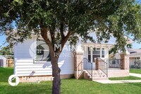 Building Photo - 3520 Garrett St