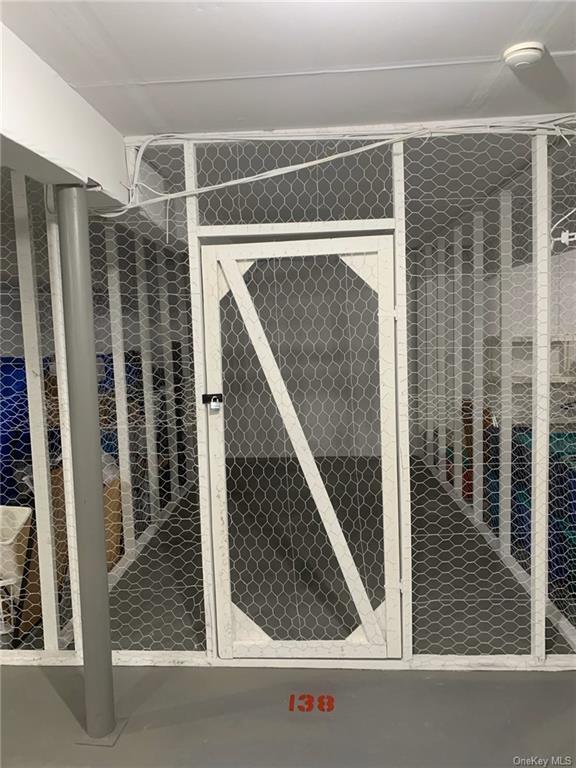 Building Photo - 138 New Holland Village