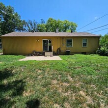 Building Photo - 7406 Elm Ave
