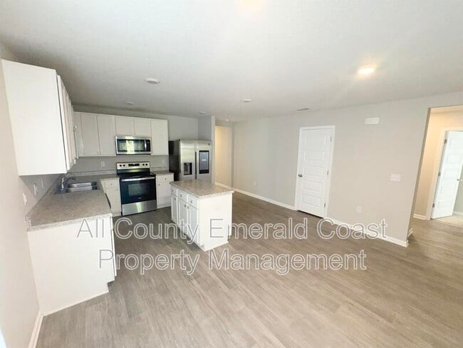 Building Photo - 94 American Ct