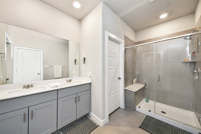 Building Photo - 14810 Slow River Ave