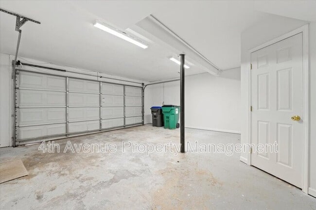 Building Photo - 500 Padens Chase Ct