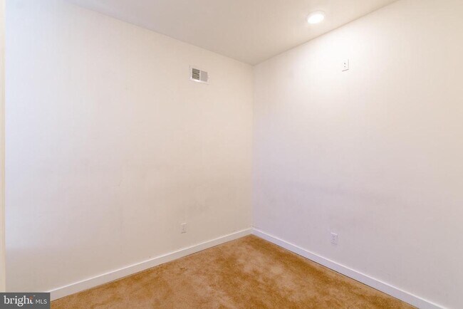 Building Photo - 1829 N 27th St