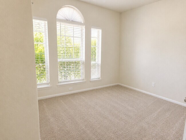 Building Photo - 23311 Verita Ct