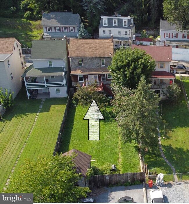 Building Photo - 42 E Wyomissing Ave