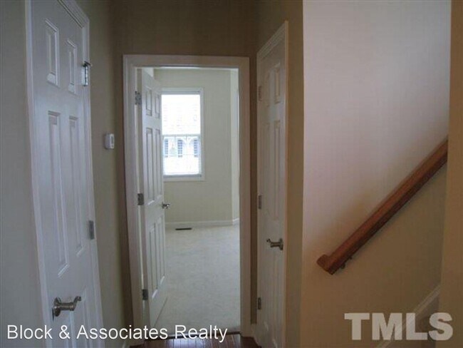 Building Photo - 4 br, 2.5 bath House - 108 Bally Shannon Way