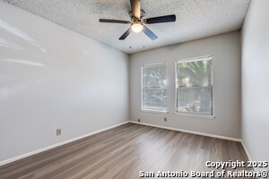 Building Photo - 10323 Country Vista