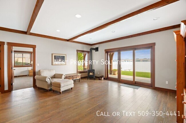 Building Photo - 4839 Rd 6.5 NE
