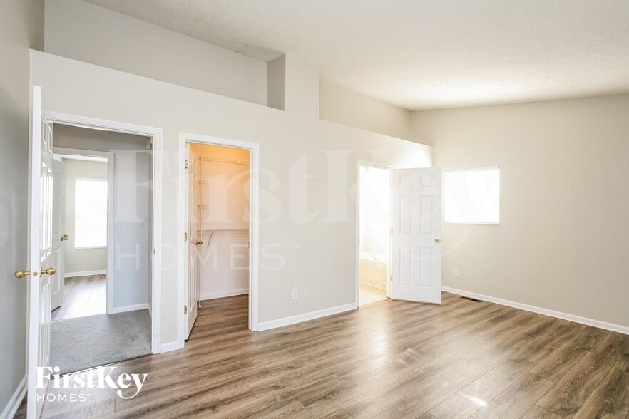 Building Photo - 445 Winterwood Dr