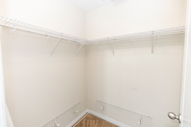 Building Photo - 3-story, 3/3.5, updated, townhome in the heart of Baldwin Park!