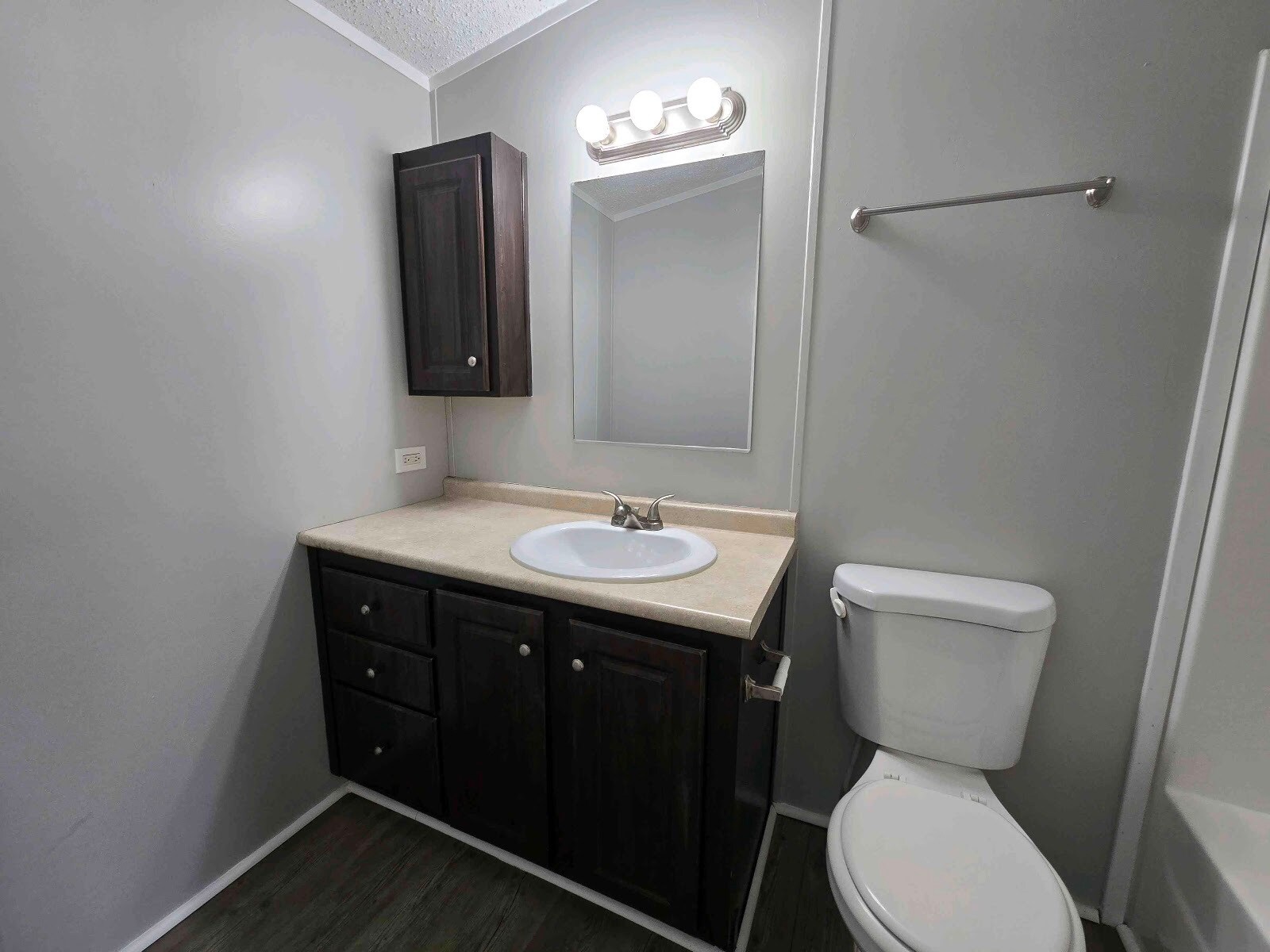 Building Photo - 709 N Collins Fwy