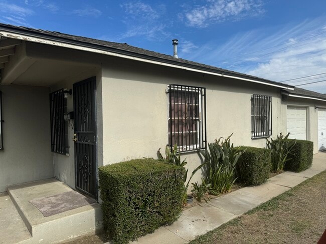Primary Photo - 1601 N Lugo Ave