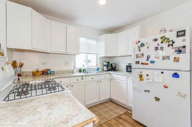 Building Photo - 3521 Silver Leaf Dr