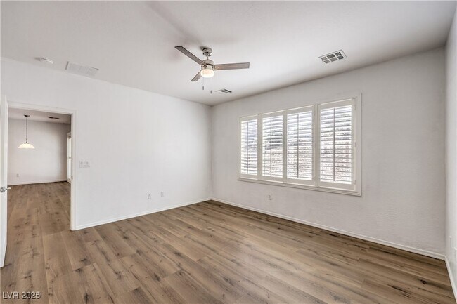 Building Photo - 2535 Jada Dr