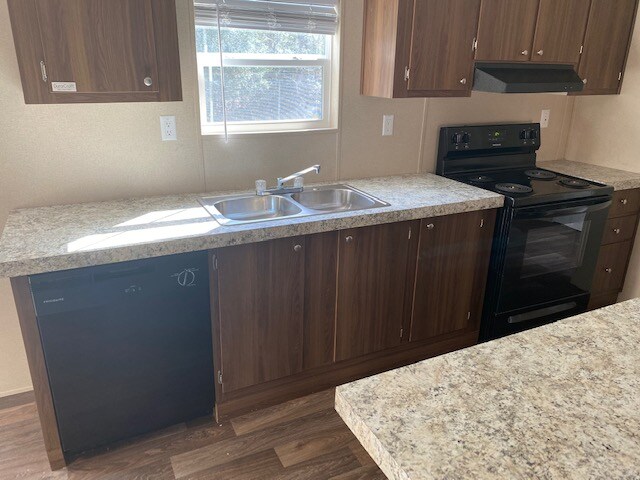 Building Photo - 14367 Twin Lakes Cir