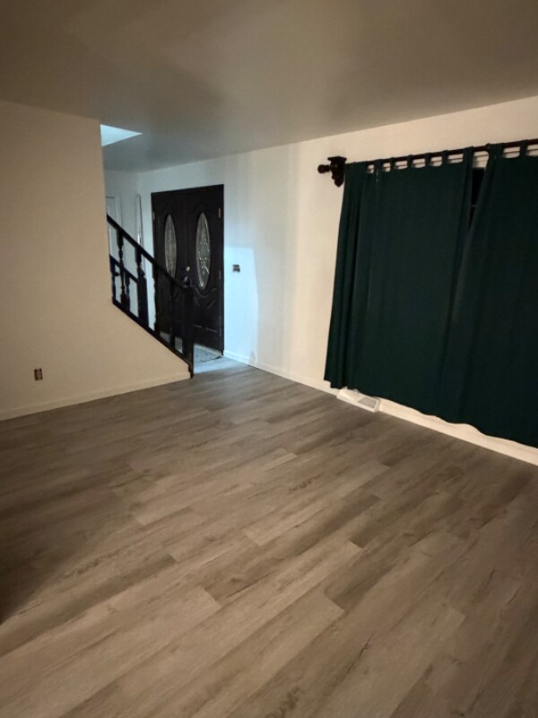 Building Photo - 1000 Flint Way