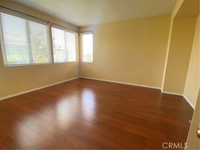 Building Photo - 44 Whispering Pine