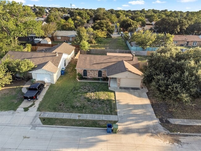 Building Photo - 5316 Yager Dr