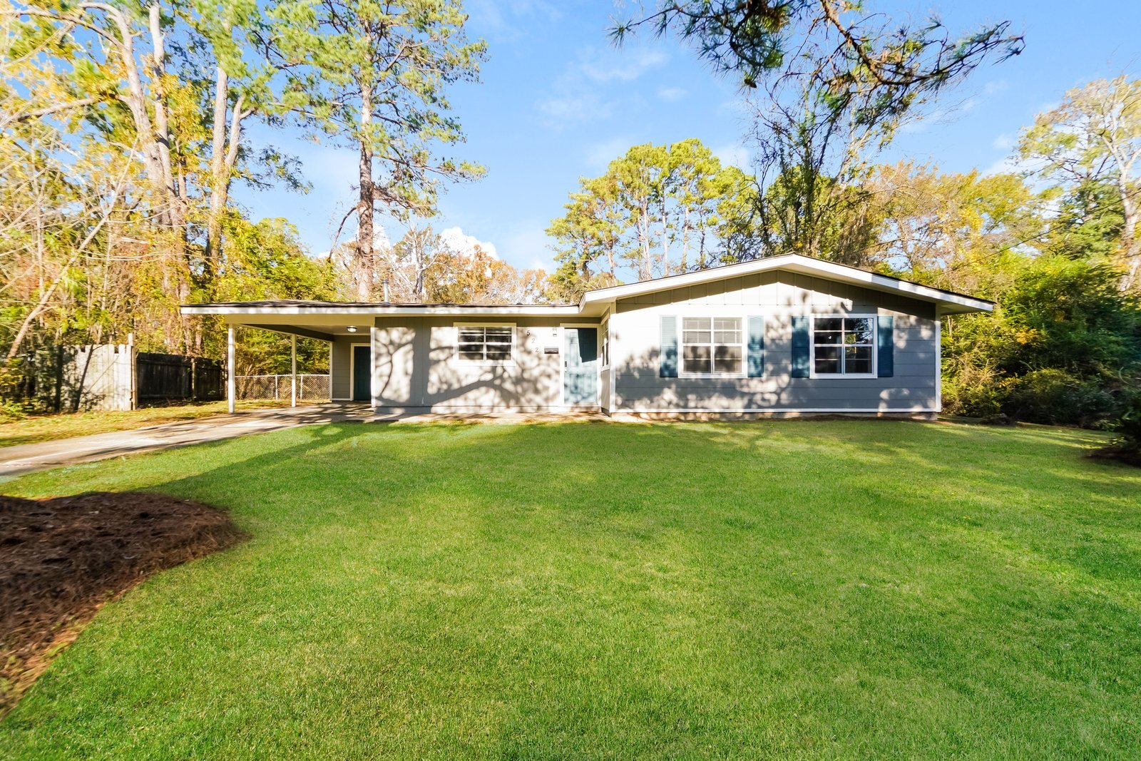 Building Photo - 522 Beaverbrook Dr