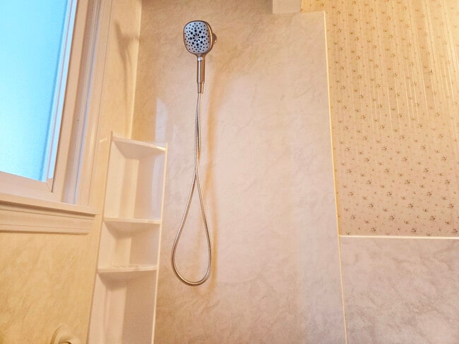 Building Photo - 28606 Denise St