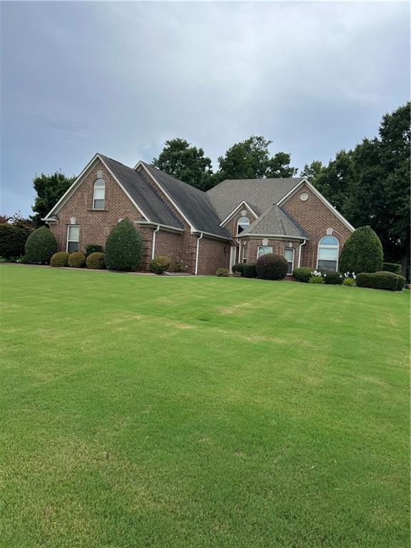 Building Photo - 604 Par Three Ln