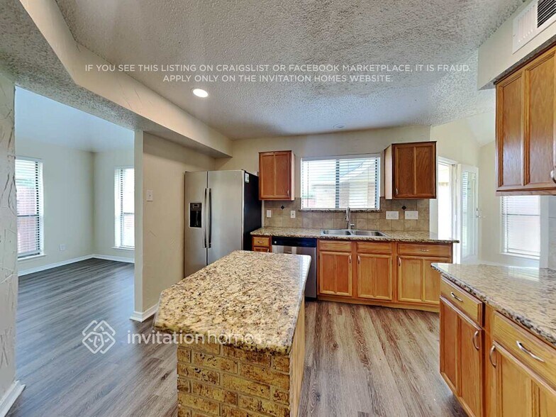 Building Photo - 2113 Stein Way