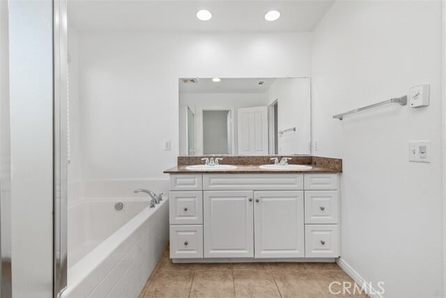 Building Photo - 14564 Monet Dr