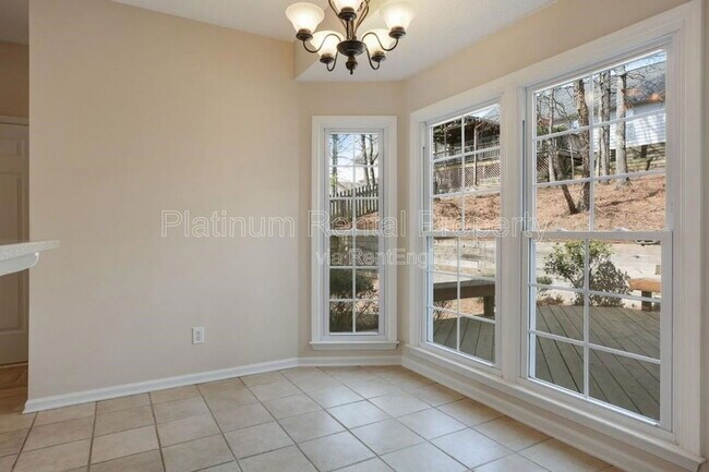 Building Photo - 335 Aolian Ct