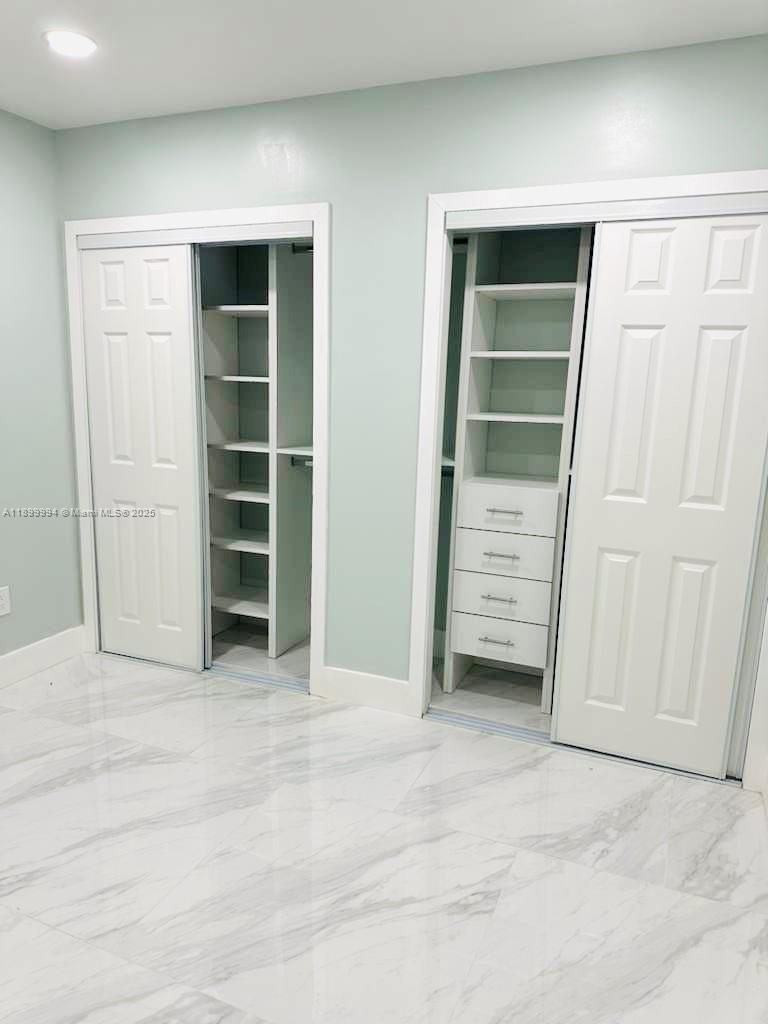 Building Photo - 10370 SW 174th Ter