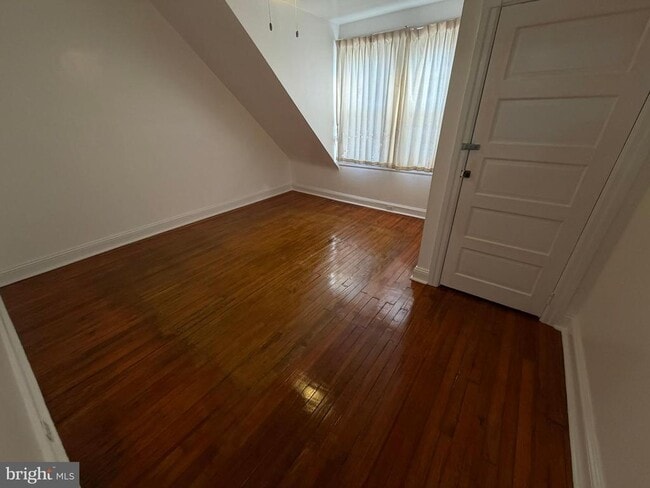 Building Photo - 1535 Willow St