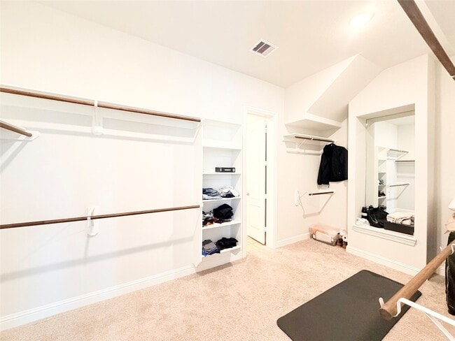 Building Photo - 6610 Lake Oasis Dr