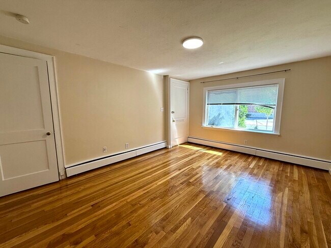 Building Photo - 45 Aldrich Rd