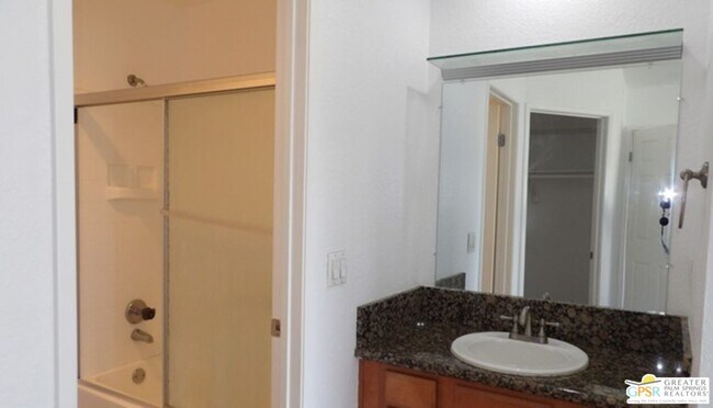 Building Photo - 78650 Ave 42 Ave