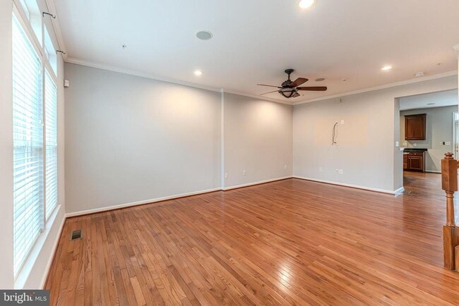 Building Photo - 1552 Oakley Ln