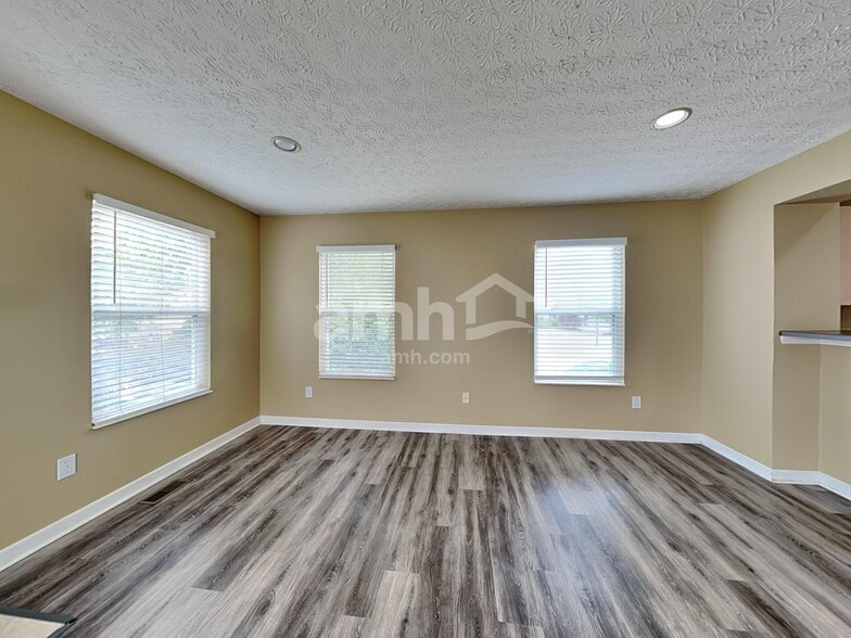 Building Photo - 4433 Greensbury Dr