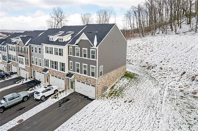 Building Photo - 191 Moyer Hill Dr