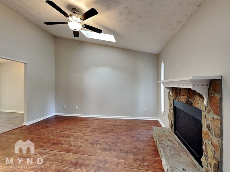 Building Photo - 2682 Winding Creek Dr