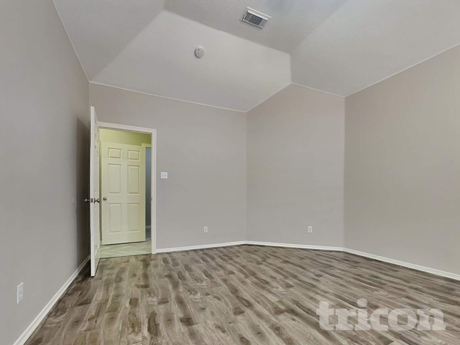 Building Photo - 6855 Tournament Dr