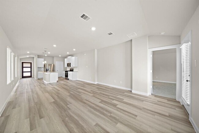 Building Photo - 5707 Madden Ln