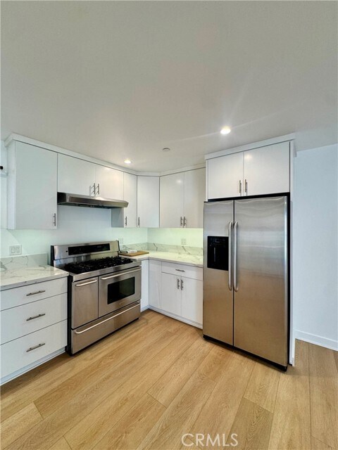 Building Photo - 8109 Cole St