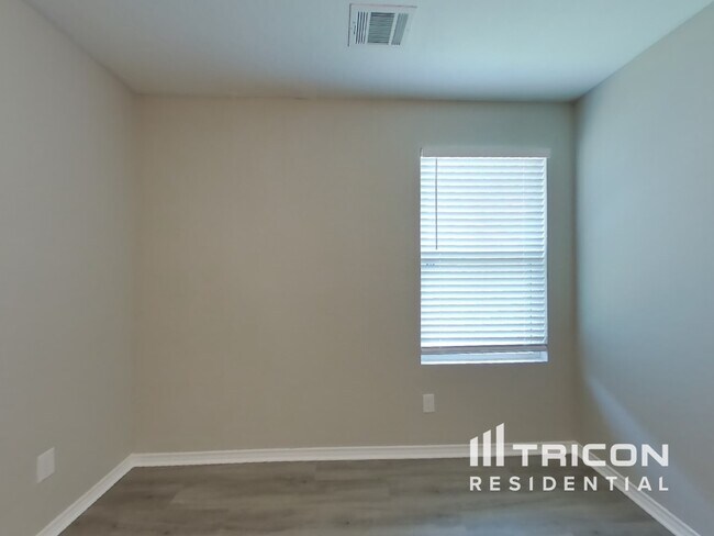 Building Photo - 4002 Stanley Park