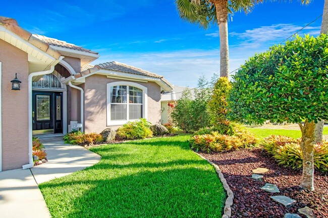 Building Photo - Beautiful home in  Sailboat Country